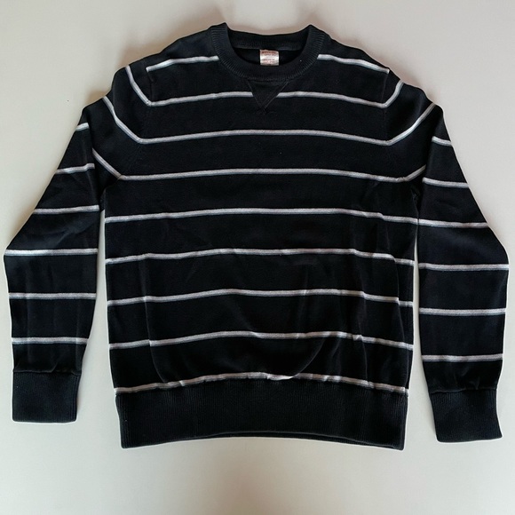 Mossimo Supply Co. Other - Mossimo Supply Co. Black Sweatshirt Size: Large